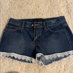 Jean shorts with added lace
